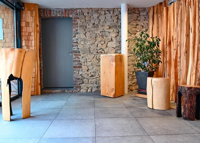 Sleepwood Hotel