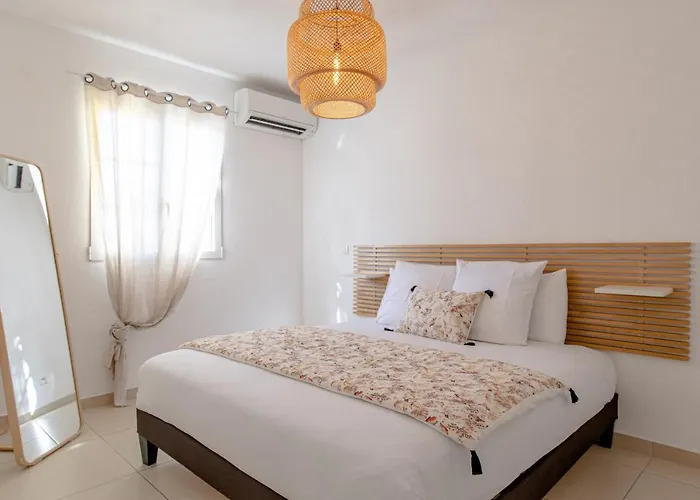 Orient Bay Beach Front Apartment