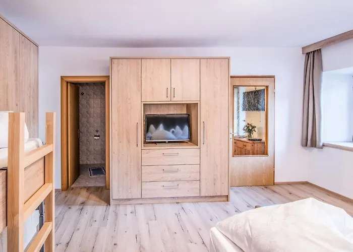 Apartments Heidenberger Delle Scuole
