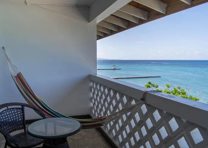 Kaz Kreol Beach Hotel