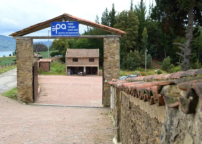 Hotel Refugio Pozo Azul