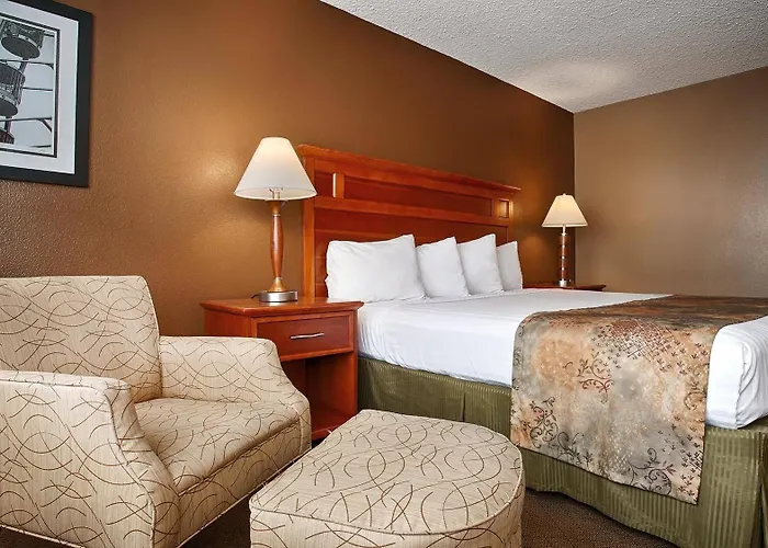 Best Western Valencia Inn
