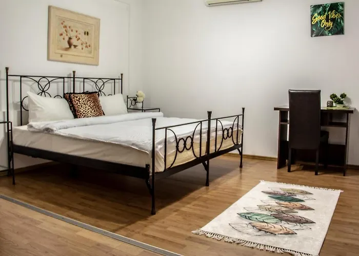 Happy Accomodation