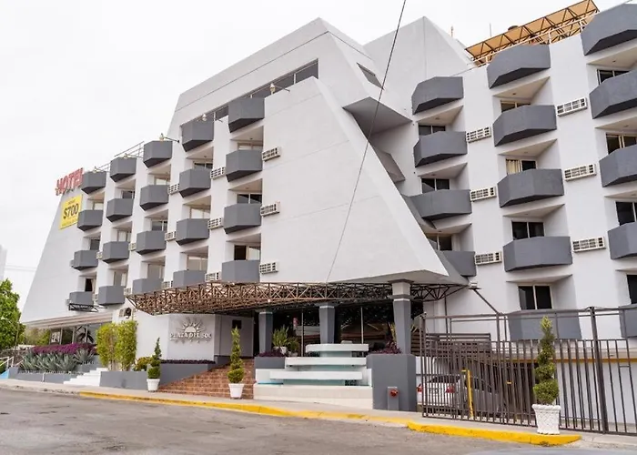 Hotel Plaza Del Sol