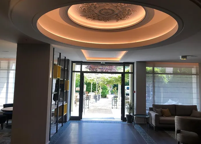 Nouvel Hotel Du Commerce