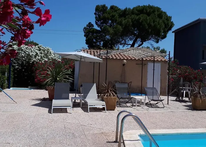 Hôtel restaurant LOGIS HOTELLERIE DE BALAJAN