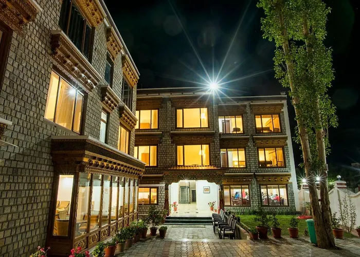 The Sera Courtyard