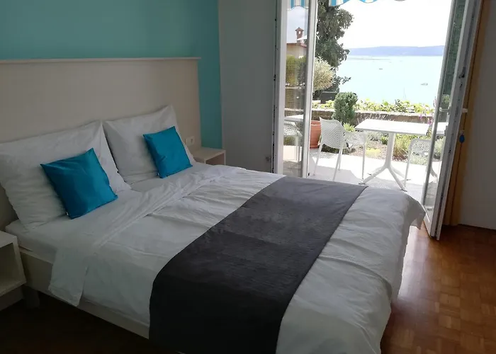 Apartments & Rooms Matos