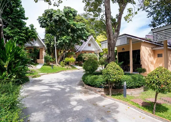 Tom Pizza Resort
