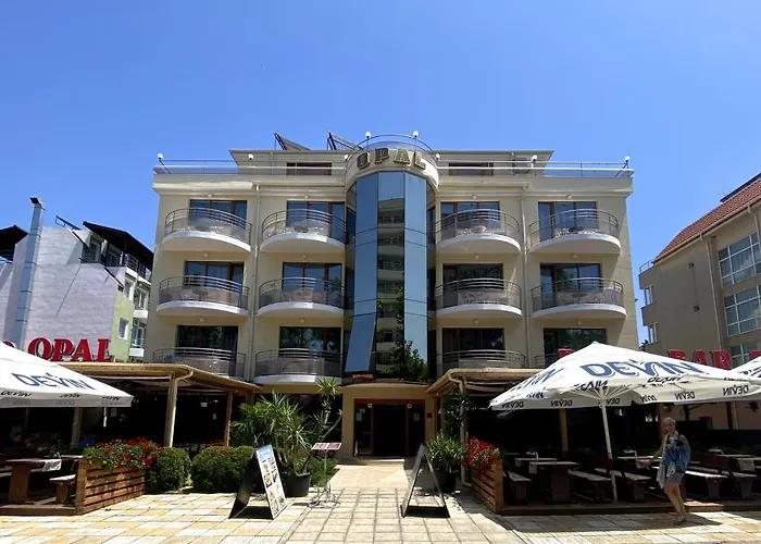 Hotel Opal