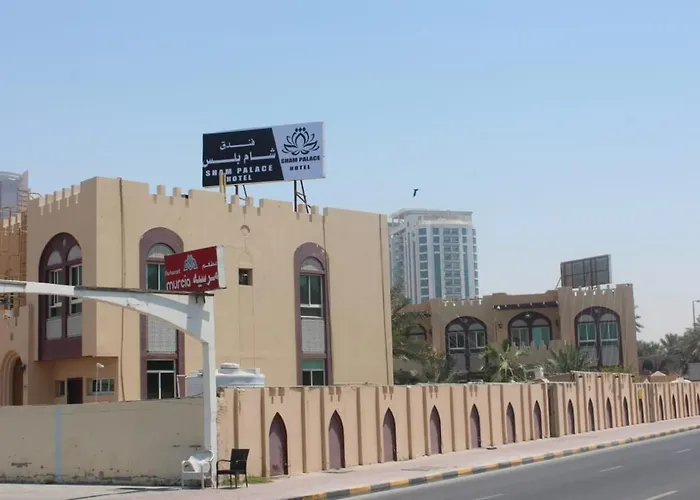 Corniche Palace Hotel