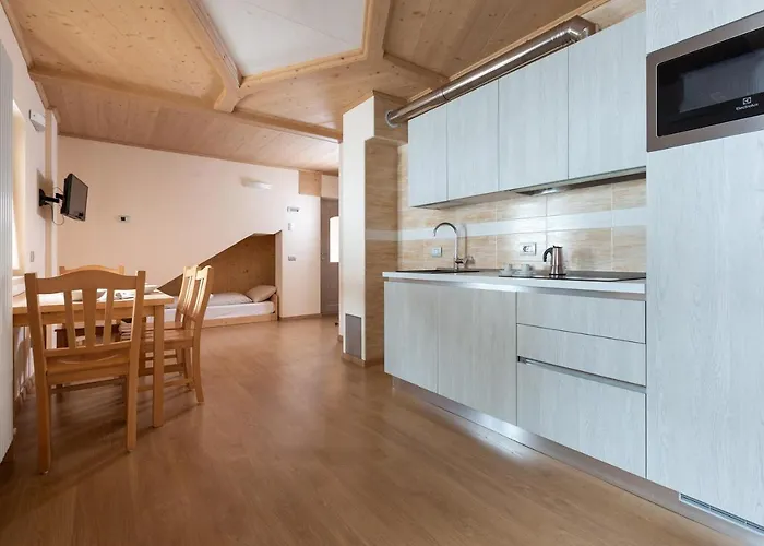 Hotel Meublè Adler - Rooms&Mountain Apartments