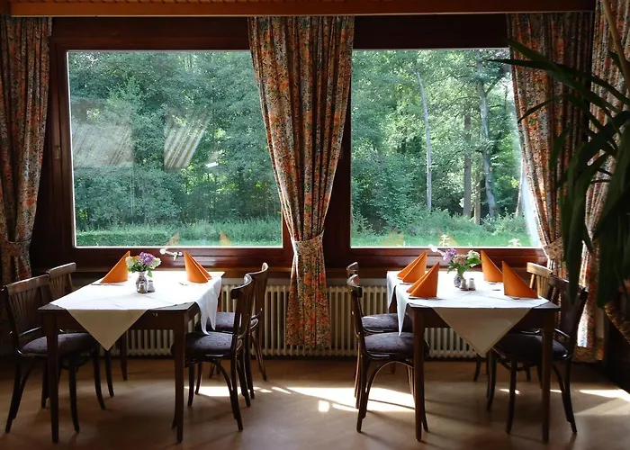 Hostellerie De La Vallee