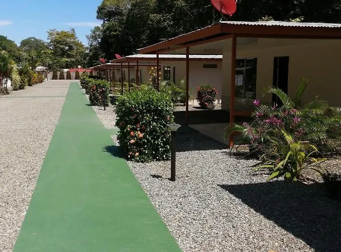 Puerto Vargas lodge