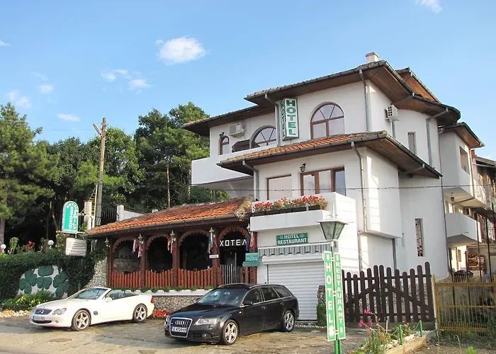 Stefan Family Hotel