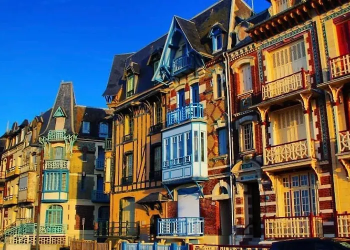 Plage à 50m Appartement Rêves ensoleillés Villa Les Bains de Mers