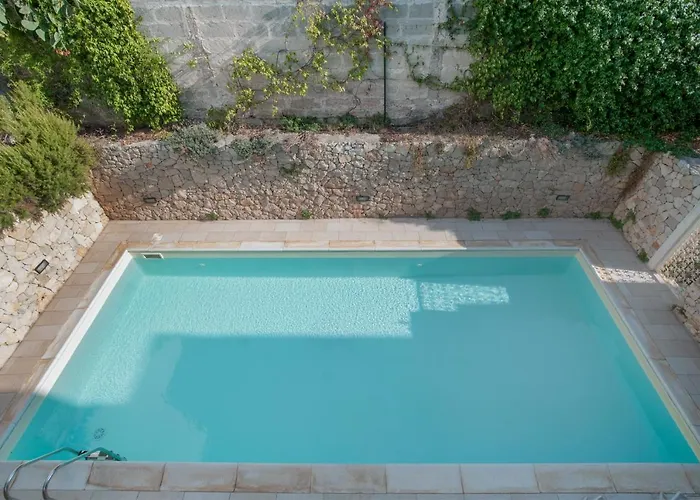Apartment With Pool And Panoramic Terrace