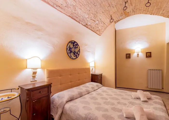 HOTEL TREVI Palazzo Natalini