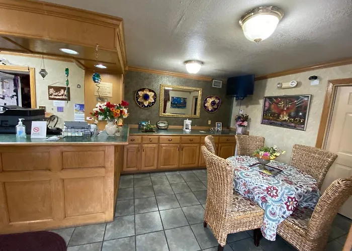 El Rancho Motel