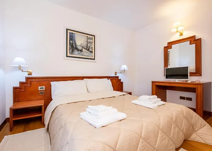 Hotel Fuori Città