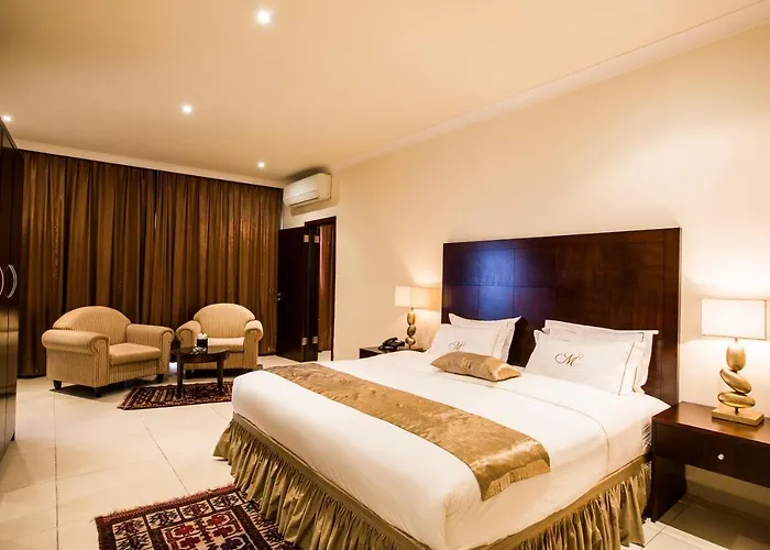 Mikhael'S Hotel