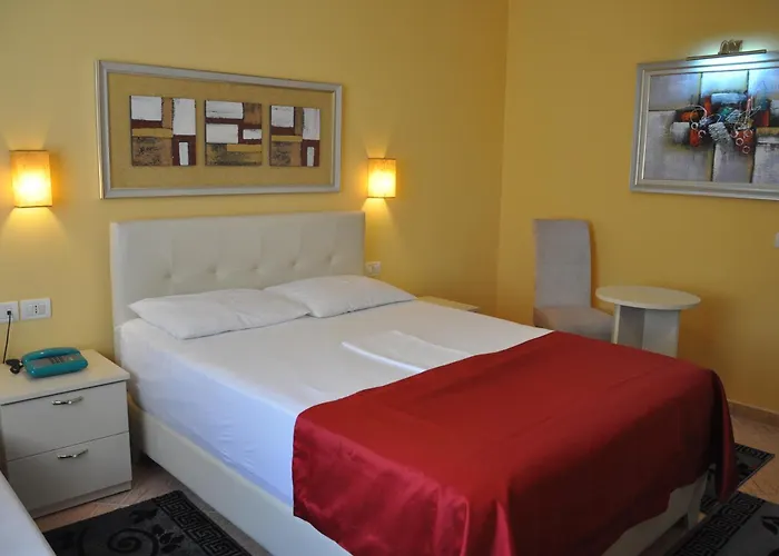 Hotel Pik Loti