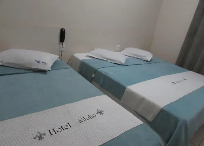 Hotel Minho - Pertinho do Metrô, Rua 25 de Março, Brás e Bom Retiro - Café da Manhã Incluso - Estacionamento em Frente