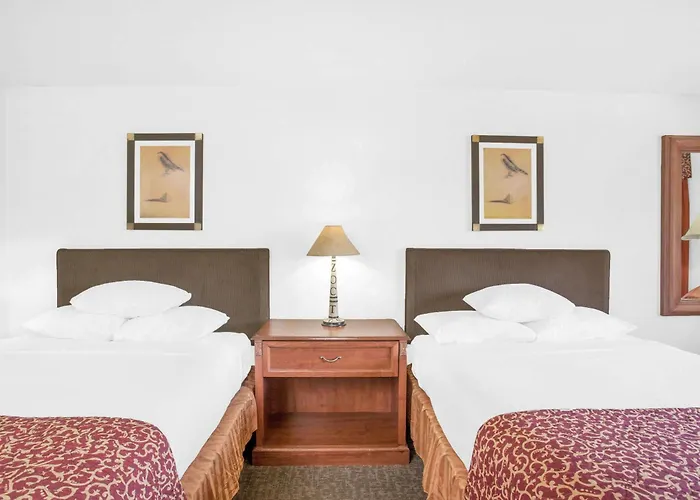 Ramada By Wyndham Barstow