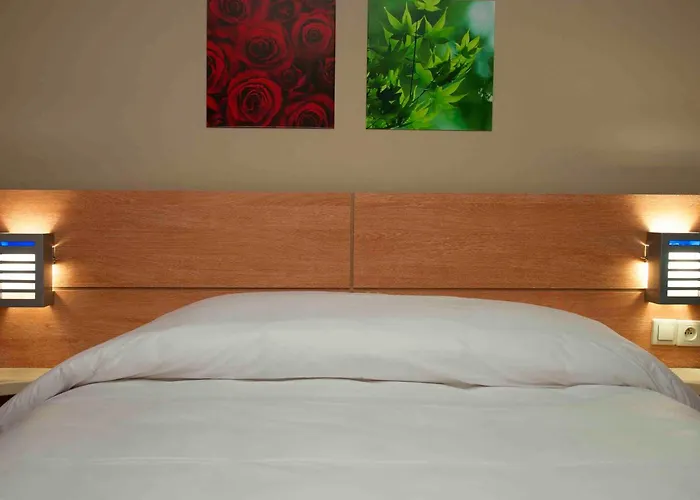 Manzil Hotel