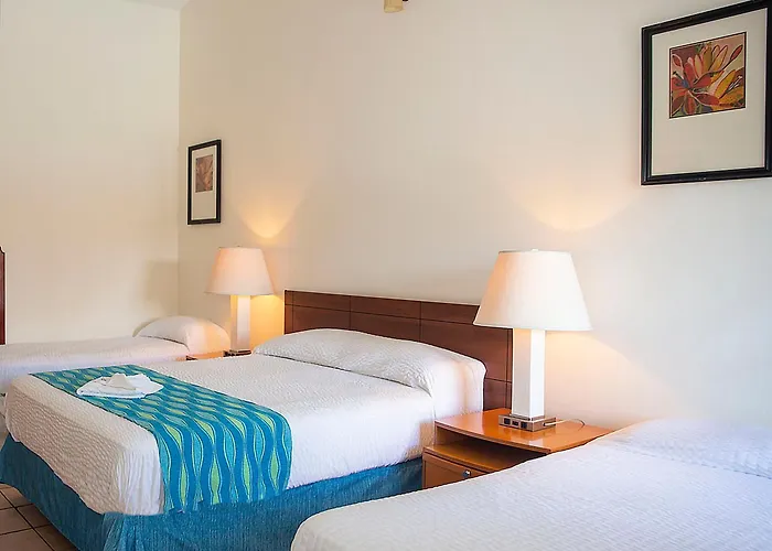 Orange Hill Beach Inn