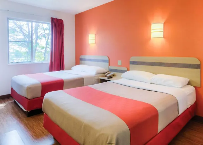 Motel 6-Owensboro, Ky
