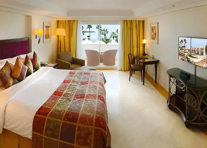 L' Amphitrite Palace Beach Resort & Spa