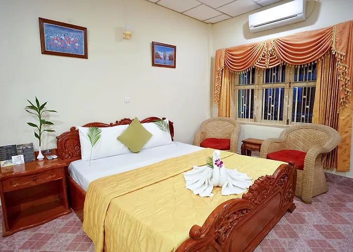 Royal Hotel