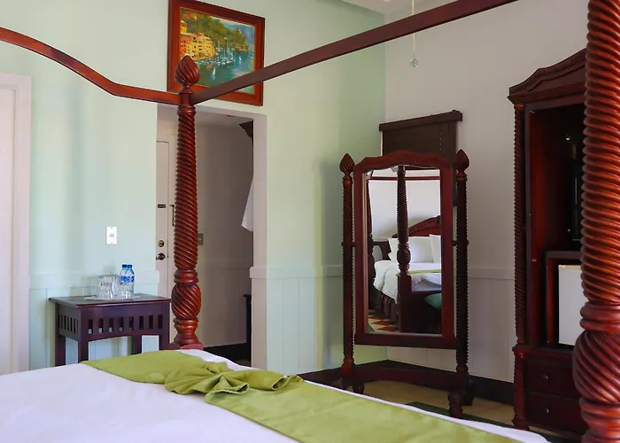 Hotel Victoriano
