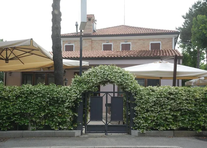 Hotel Villa Robinia
