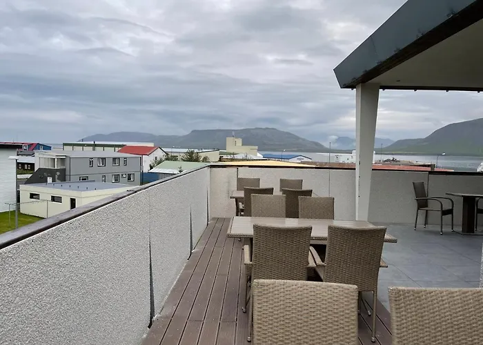 Helgrindur Guesthouse