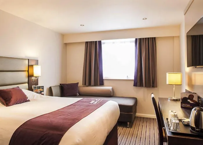 Premier Inn Wirral - Two Mills