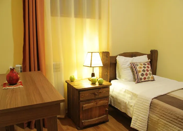 Silk Road Hotel