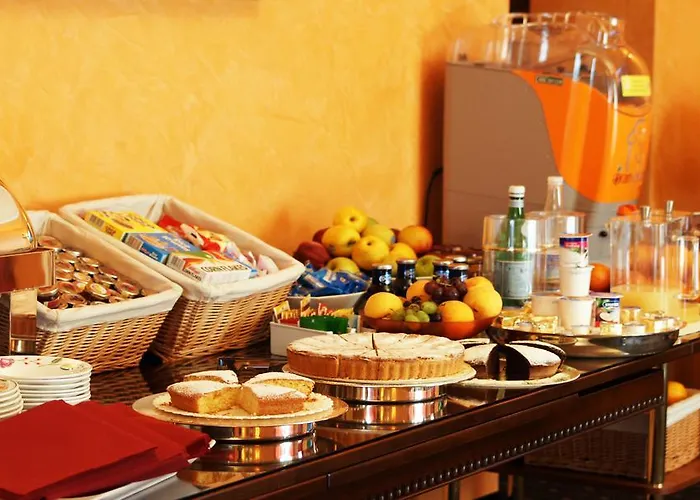 Bram Hotel