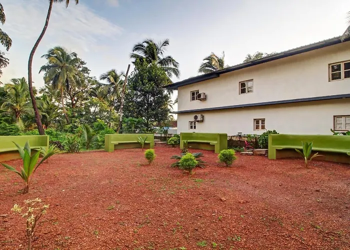 Treebo Majestic Palms, 2 Km From Colva Beach
