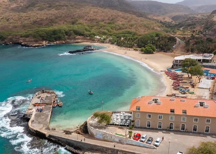 Oasis Tarrafal Alfandega Suites