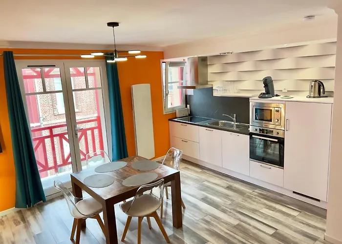 Plage à 50m Appartement Rêves ensoleillés Villa Les Bains de Mers