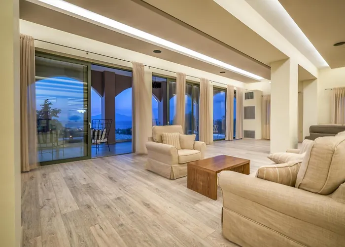 Elegance Luxury Executive Suites - Adults Only