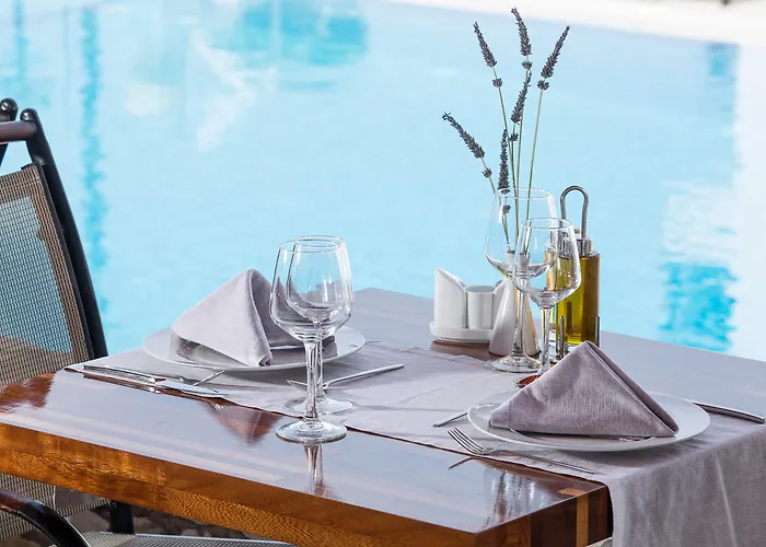 Contaratos Beach Hotel