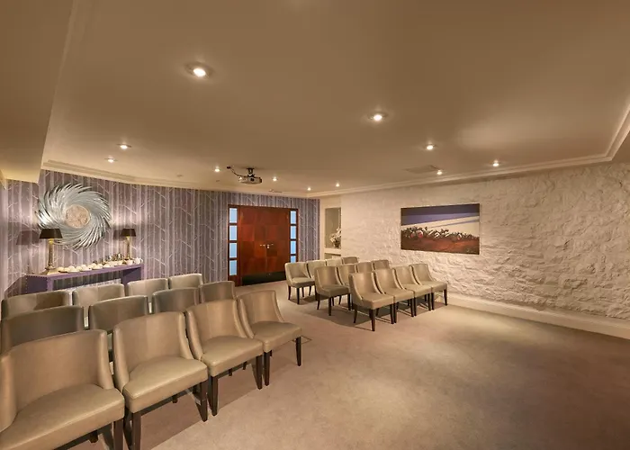 La Fregate Hotel