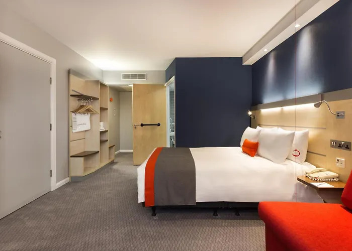 Holiday Inn Express London - Watford Junction By Ihg