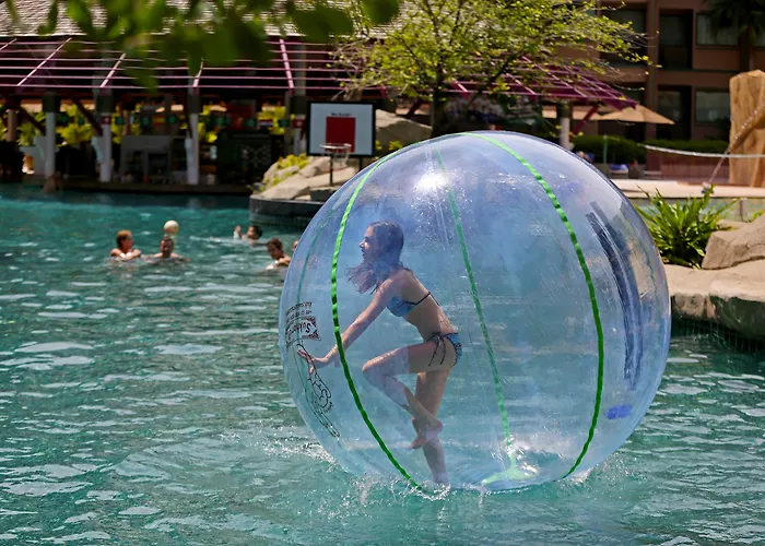 Novotel Phuket Vintage Park Resort