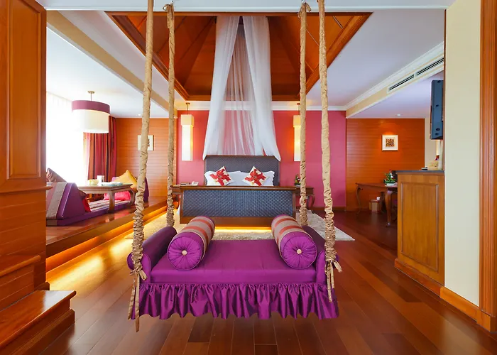 Diamond Cliff Resort & Spa, Patong Beach