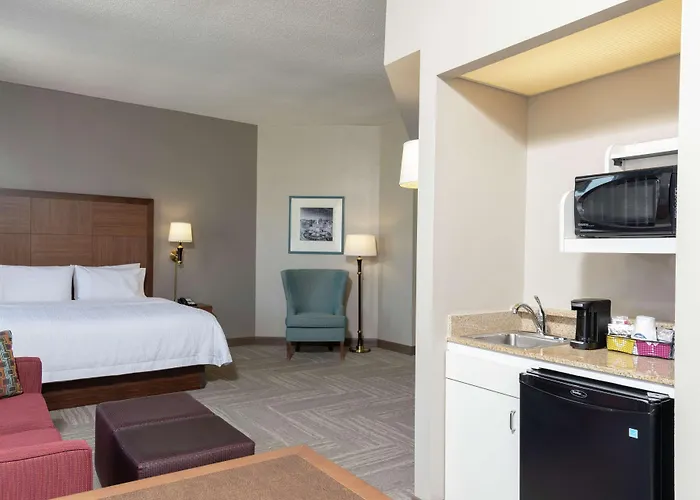 Hampton Inn Indianapolis Downtown Across From Circle Centre