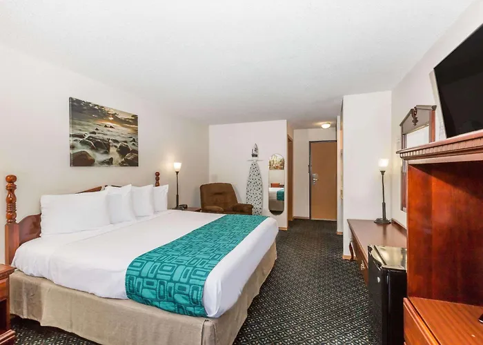 Howard Johnson By Wyndham Wichita Airport